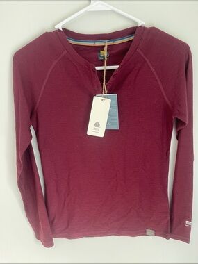 NWT Meriwool Burgundy Long Sleeve Henley 190g base layer XS